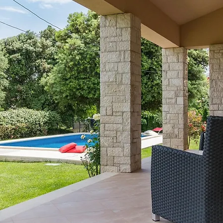 Apartamento Teidi With Pool Ližnjan