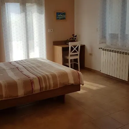 Teidi With Pool Apartment Ližnjan