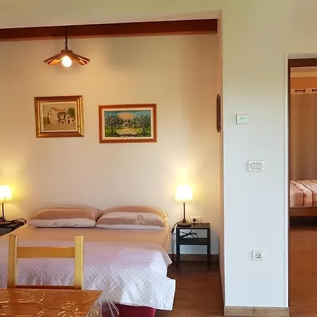 Apartment Teidi With Pool Ližnjan